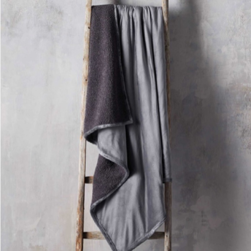 Arhaus Faux Fur Sherpa Throw charcoal‎ gray